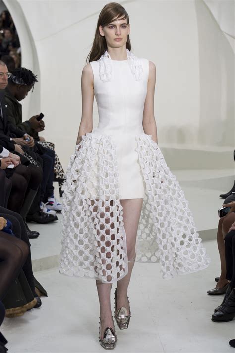 livingly dior spring couture 2014 details|Christian Dior Spring 2014 Couture — Runway Photo Gallery.